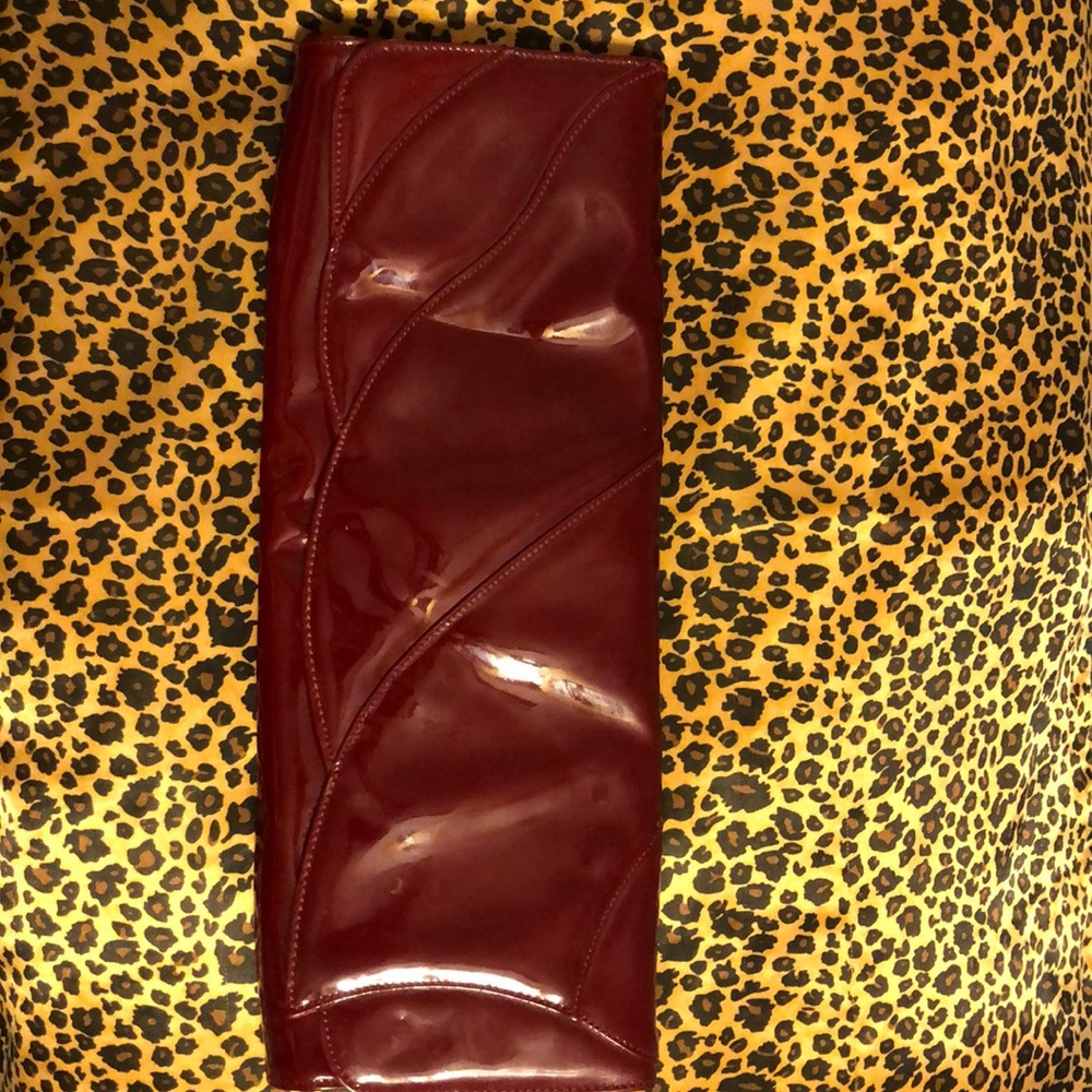 Red Patent leather Italian purse